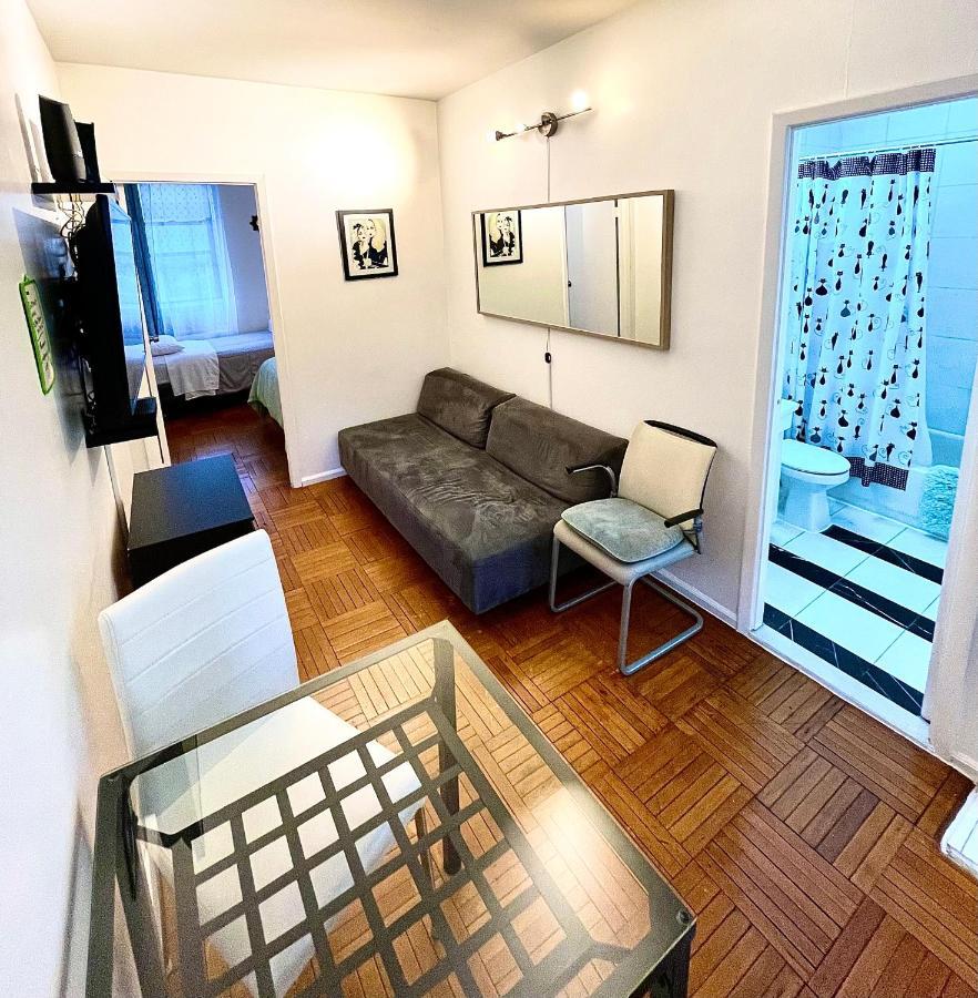 Stunning Two Bed Apt Hells Kitchen Leilighet New York Eksteriør bilde